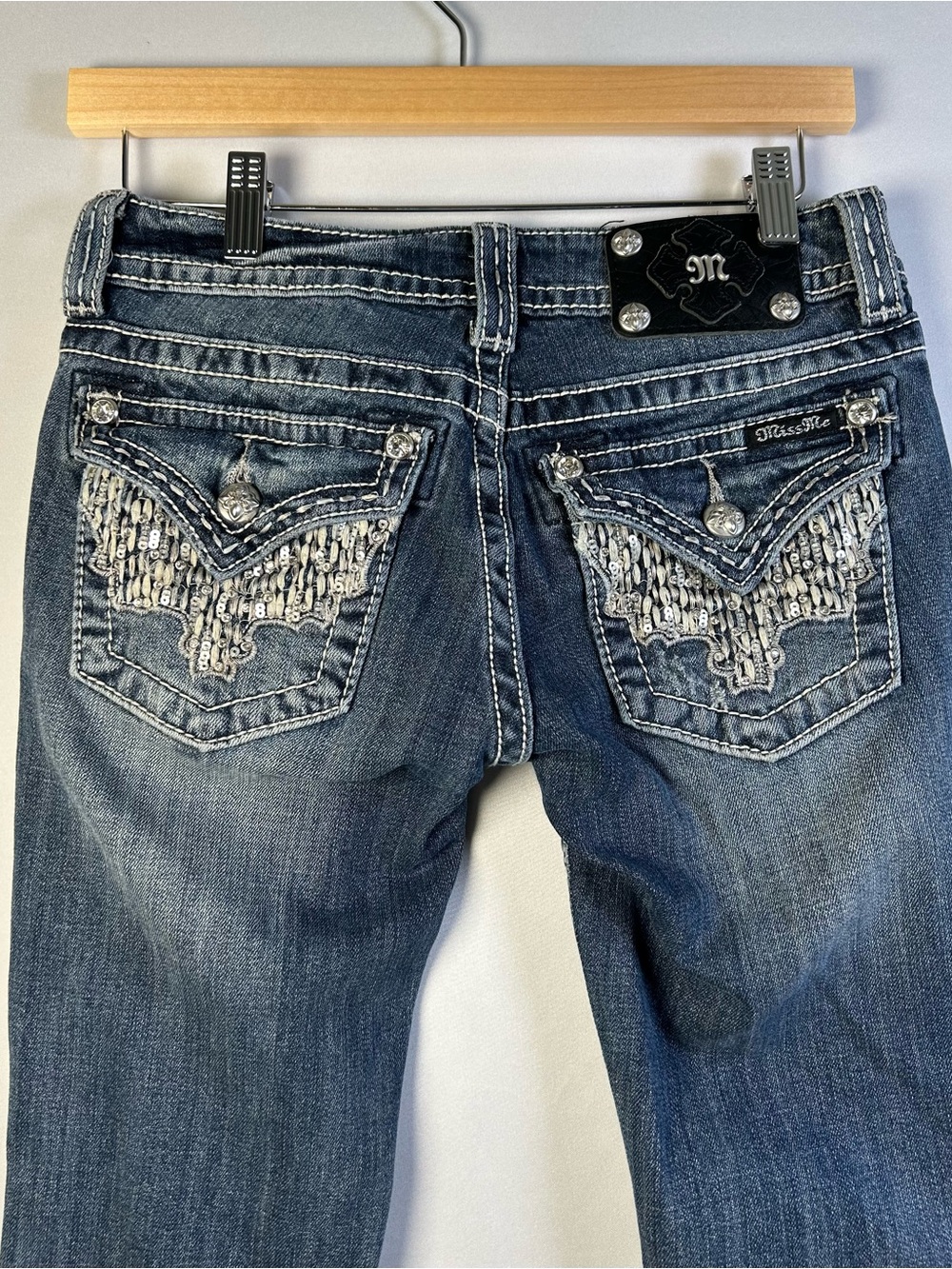 MISS ME Y2K Low Rise Bootcut Jeans Sz 26 Rhinestone Sequin Wings Western Glam